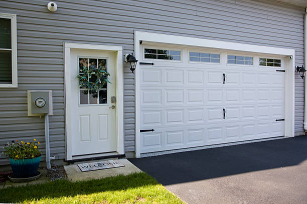 24/7 Emergency Garage Door Panel Replacement experts in Rustburg, VA